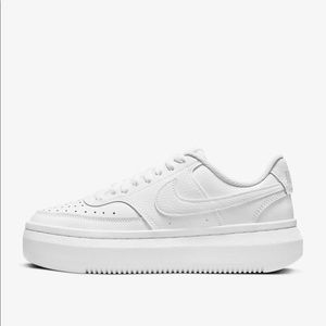 Nike Court Vision Alta size 8
